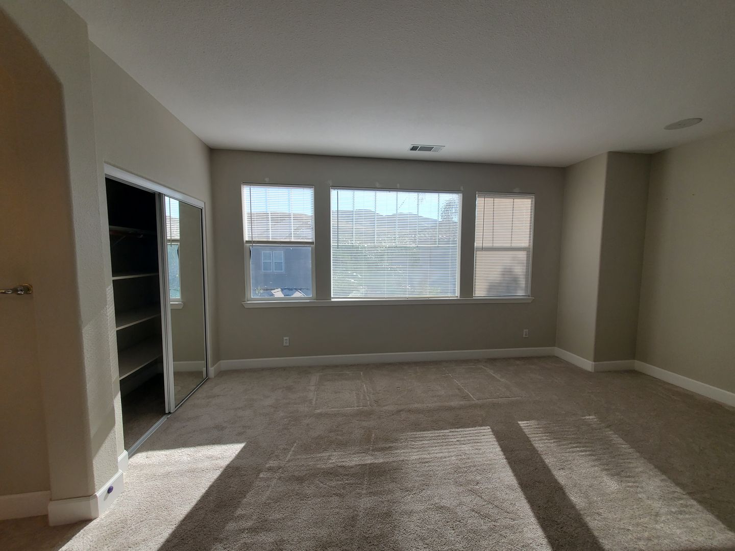 964 Maplegate Ct - Concord - California - 5 bed, 4.5 bath rental property