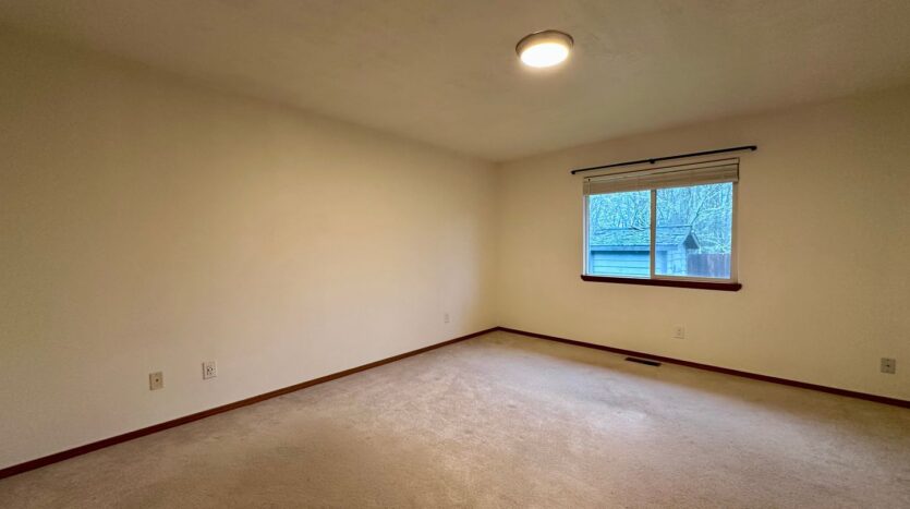 12418 SE Mountain Sun Dr. - Oregon - 3 bed, 2 bath rental property