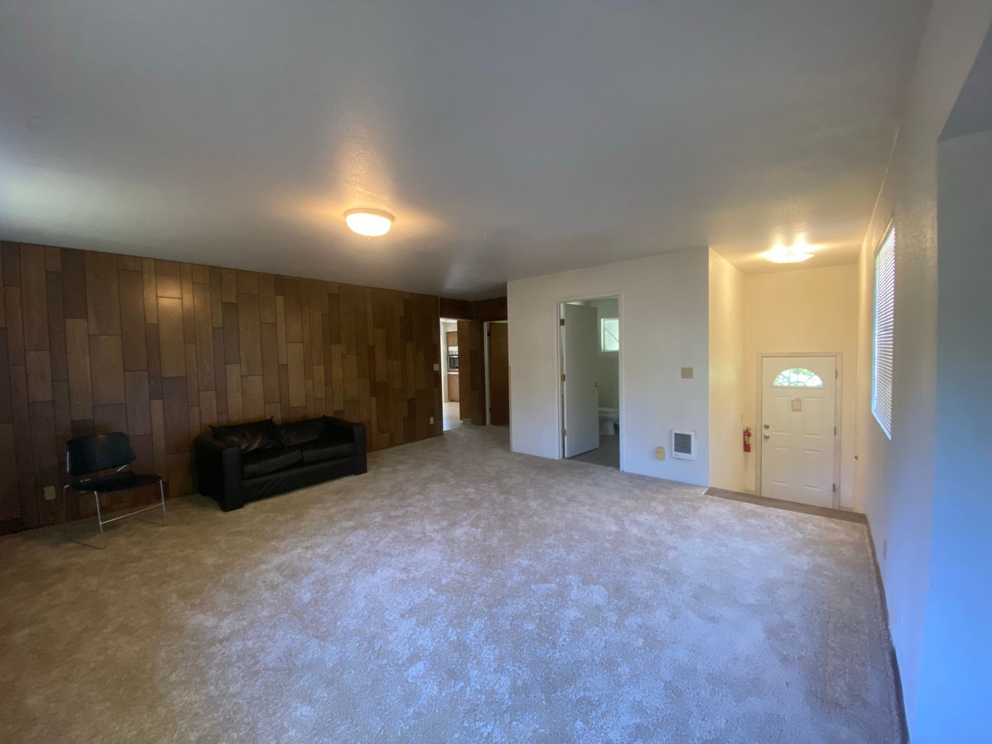 10015 SW Boones Ferry Road Room 1 - Portland - Oregon - 1 bed, 1 bath rental property