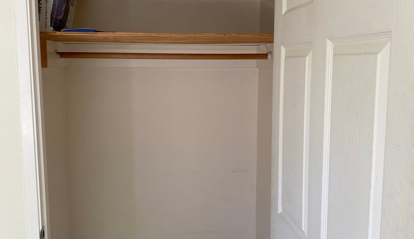 10015 SW Boones Ferry Road Room 5 - Portland - Oregon - 1 bed, 1 bath rental property