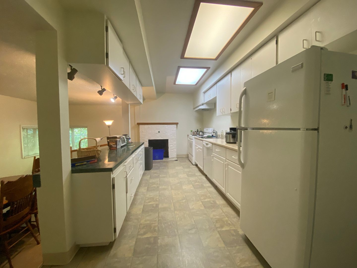 10025 SW Boones Ferry Road - Room 1 - Portland - Oregon - 1 bed, 1 bath rental property