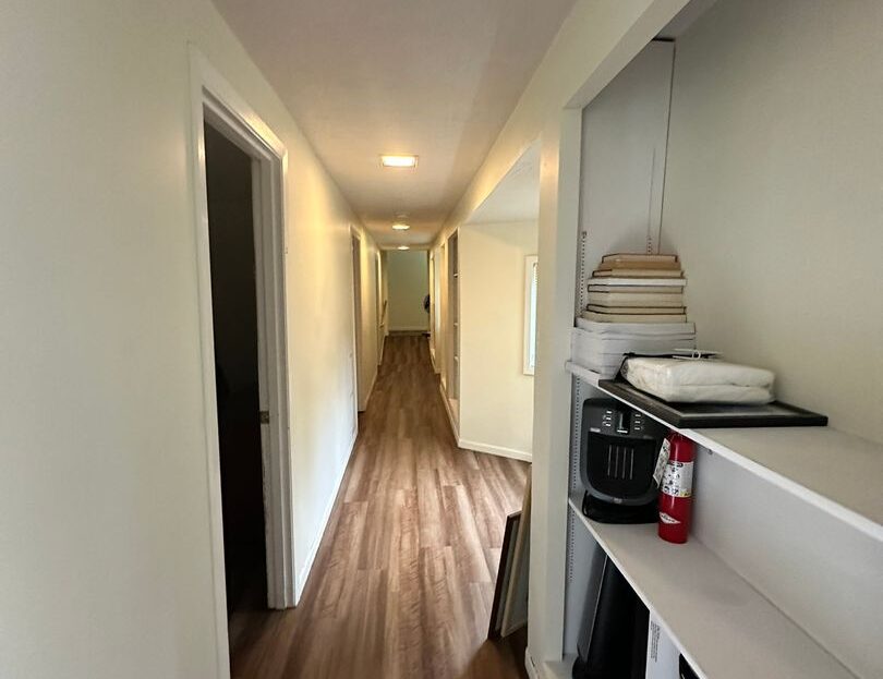 10025 SW Boones Ferry Road - Room 1 - Portland - Oregon - 1 bed, 1 bath rental property