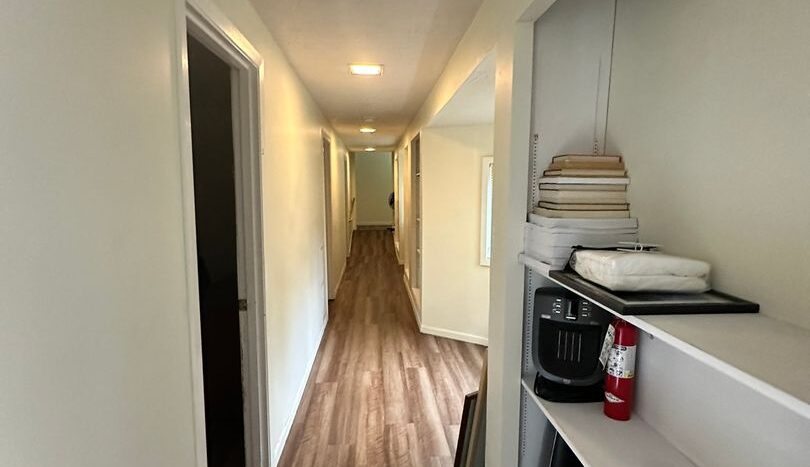 10025 SW Boones Ferry Road - Room 2 - Portland - Oregon - 1 bed, 1 bath rental property
