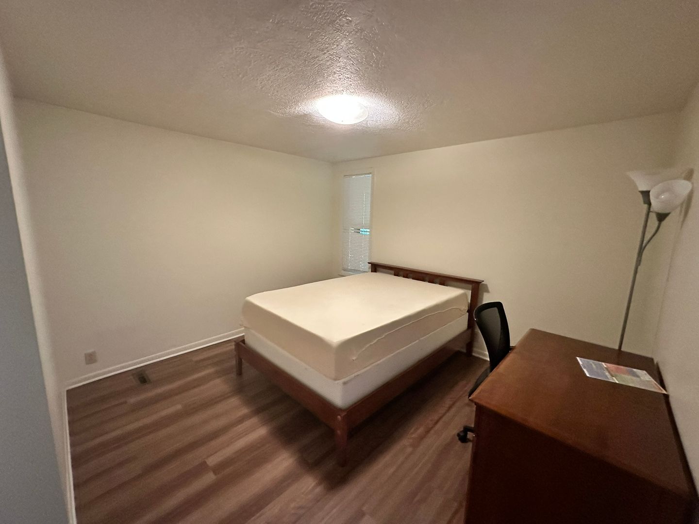 10025 SW Boones Ferry Road - Room 2 - Portland - Oregon - 1 bed, 1 bath rental property