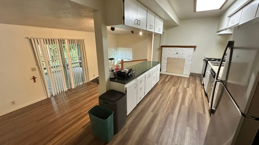 10025 SW Boones Ferry Road - Room 4 - Portland - Oregon - 1 bed, 1 bath rental property