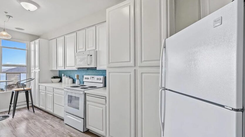101 Crescent Way #2312 - San Francisco - California - 3 bed, 2 bath rental property