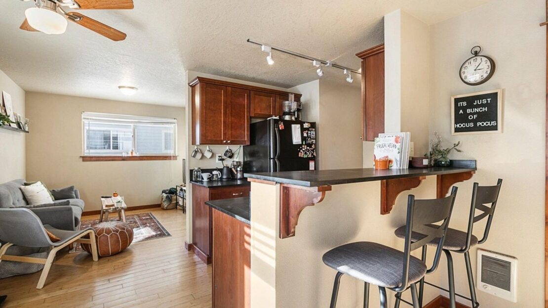 1010 NW Roanoke Avenue Unit #2 - Unit #2 - Bend - Oregon - 2 bed, 1 bath rental property