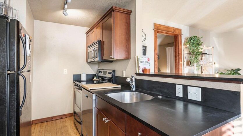 1010 NW Roanoke Avenue Unit #2 - Unit #2 - Bend - Oregon - 2 bed, 1 bath rental property