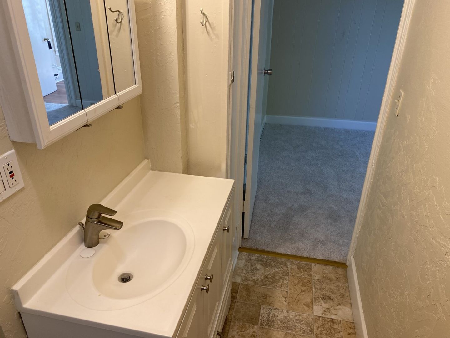 1014 Napa Street Unit D - Vallejo - California - 1 bed, 1 bath rental property