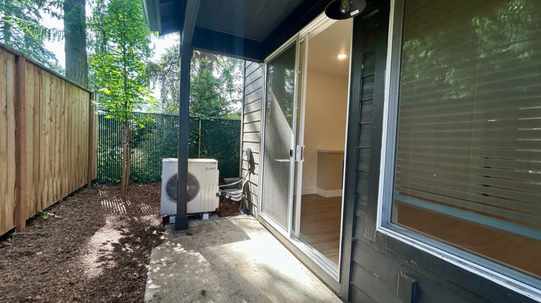 11015 NE 26th - Unit 01 - Vancouver - Washington - 3 bed, 2.5 bath rental property