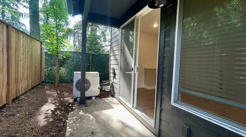 11015 NE 26th - Unit 01 - Vancouver - Washington - 3 bed, 2.5 bath rental property