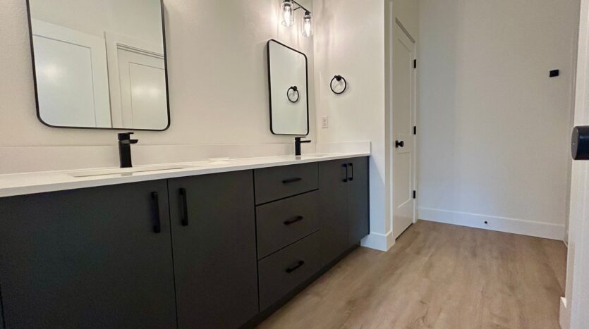 11015 NE 26th - Unit 01 - Vancouver - Washington - 3 bed, 2.5 bath rental property