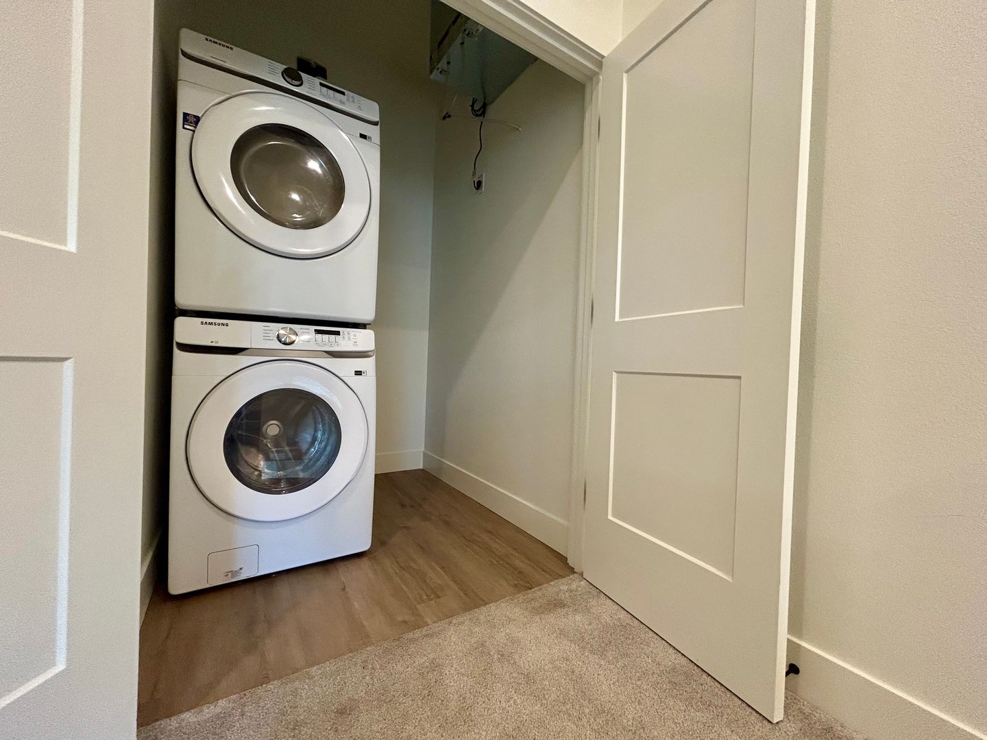 11015 NE 26th - Unit 01 - Vancouver - Washington - 3 bed, 2.5 bath rental property