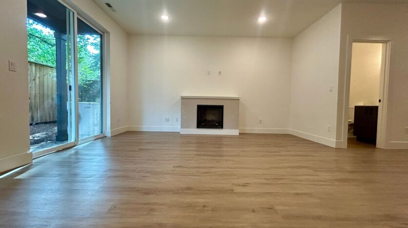 11015 NE 26th - Unit 01 - Vancouver - Washington - 3 bed, 2.5 bath rental property