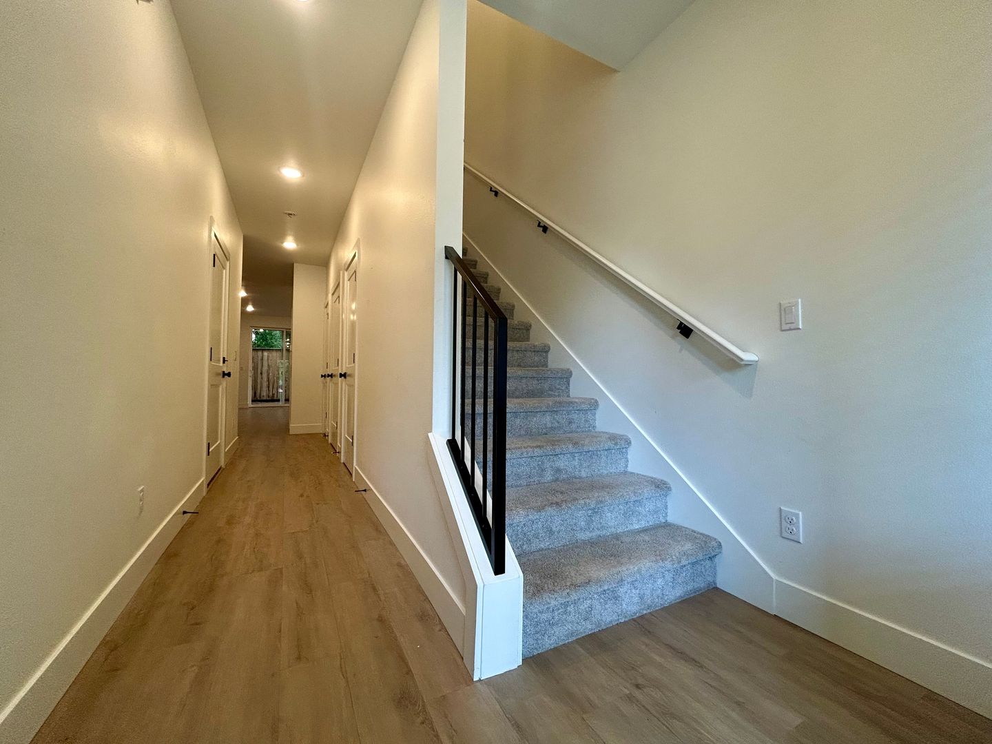 11015 NE 26th - Unit 01 - Vancouver - Washington - 3 bed, 2.5 bath rental property