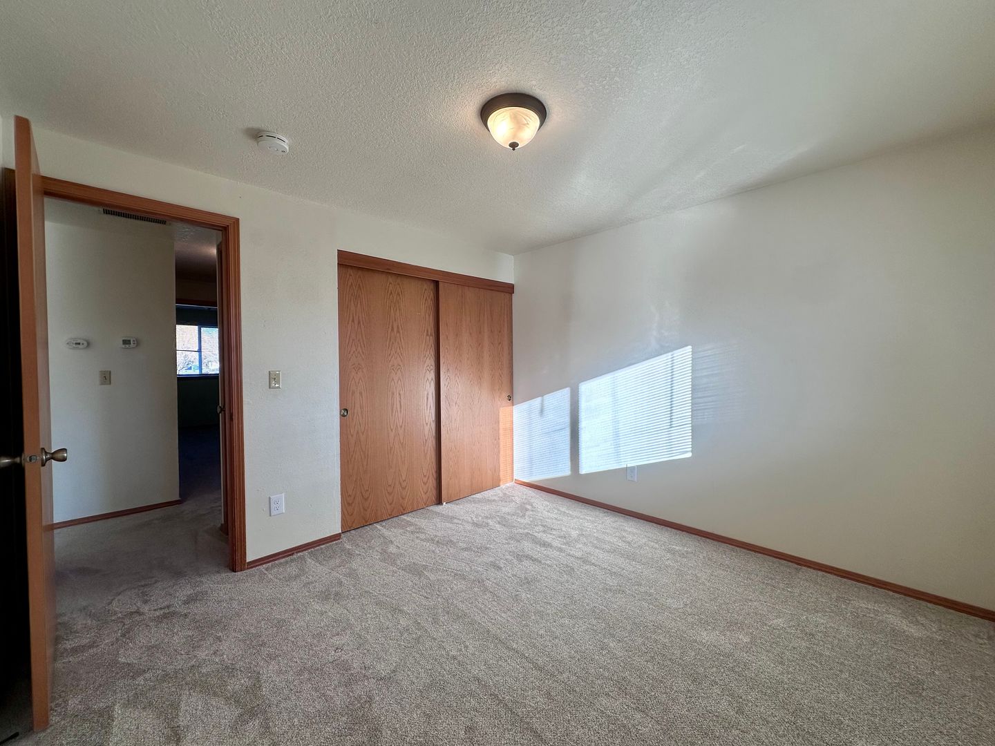 1136 SW Fox Ct - Troutdale - Oregon - 2 bed, 1 bath rental property