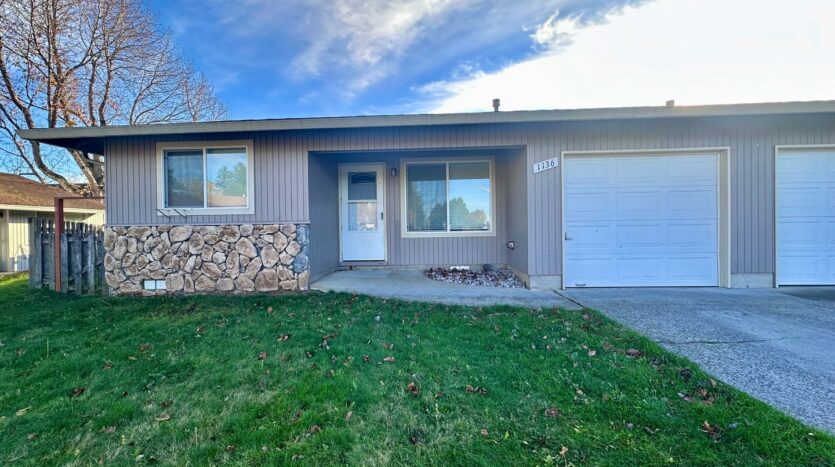 1136 SW Fox Ct - Troutdale - Oregon - 2 bed, 1 bath rental property