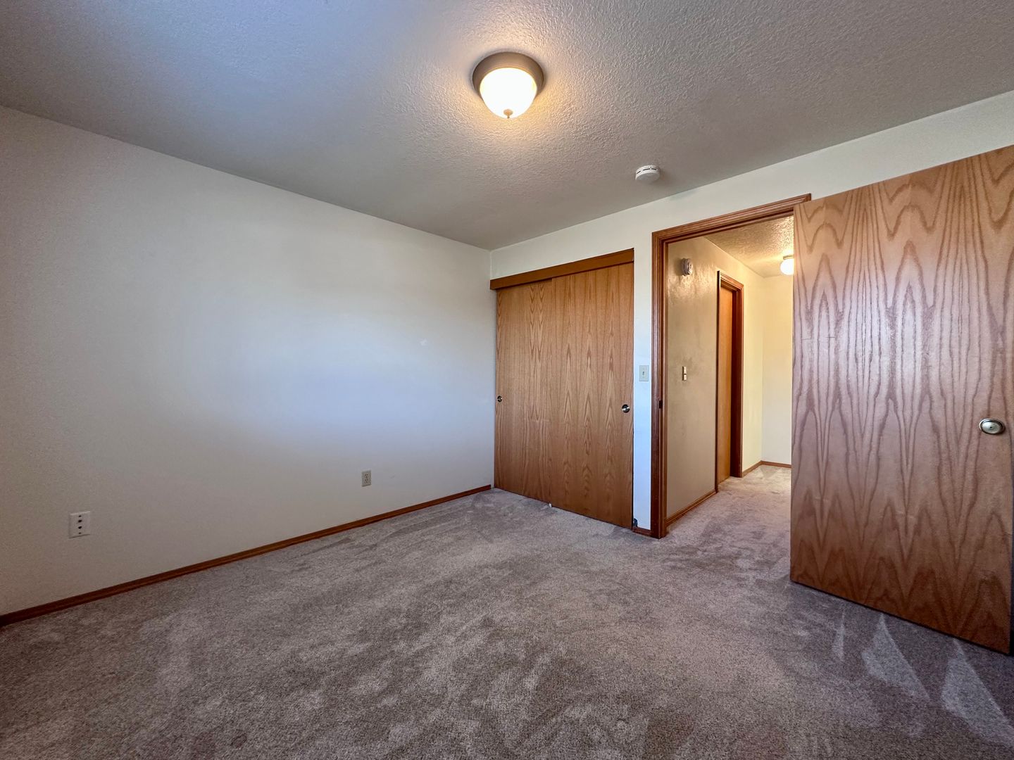 1136 SW Fox Ct - Troutdale - Oregon - 2 bed, 1 bath rental property
