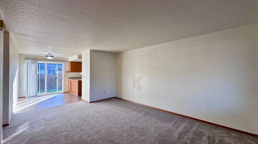 1136 SW Fox Ct - Troutdale - Oregon - 2 bed, 1 bath rental property