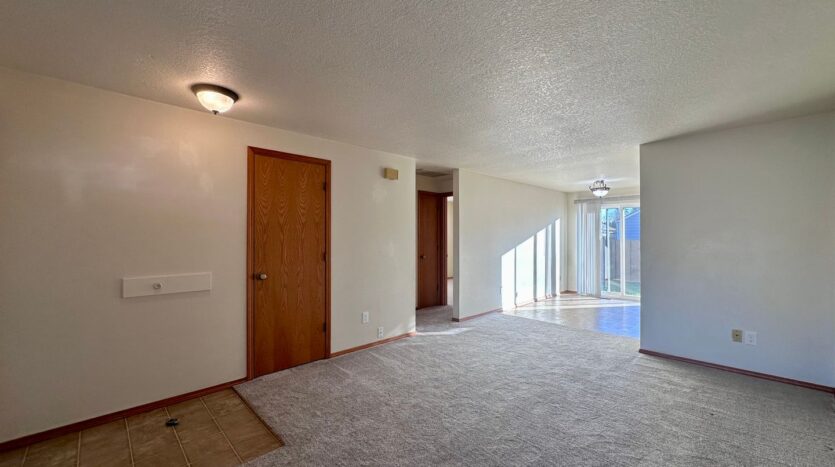 1136 SW Fox Ct - Troutdale - Oregon - 2 bed, 1 bath rental property