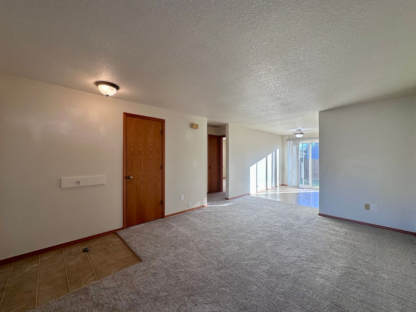 1136 SW Fox Ct - Troutdale - Oregon - 2 bed, 1 bath rental property