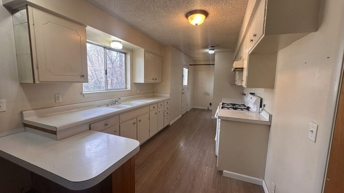 115 Foss Street - Susanville - California - 2 bed, 1.5 bath rental property