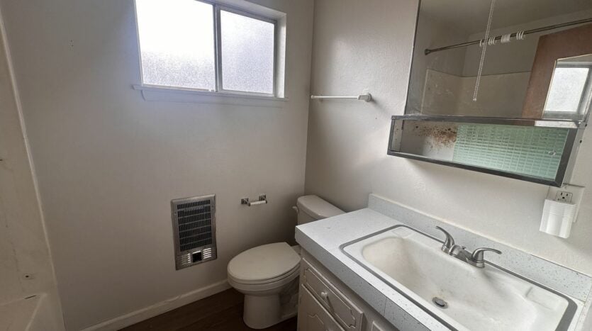 115 Foss Street - Susanville - California - 2 bed, 1.5 bath rental property