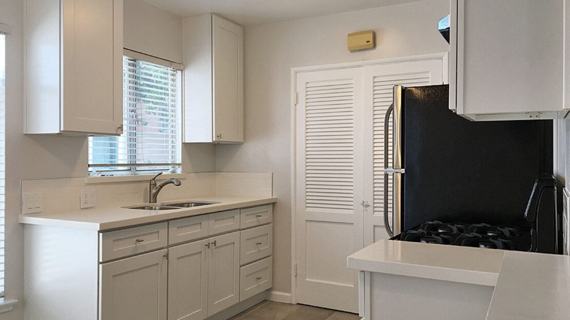 1224 Ocean Park Blvd - Santa Monica - California - 1 bed, 1 bath rental property