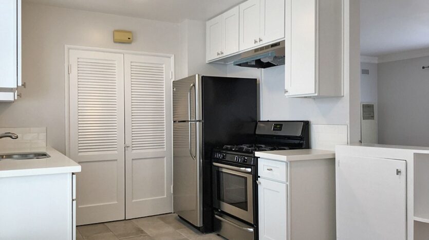 1224 Ocean Park Blvd - Santa Monica - California - 1 bed, 1 bath rental property