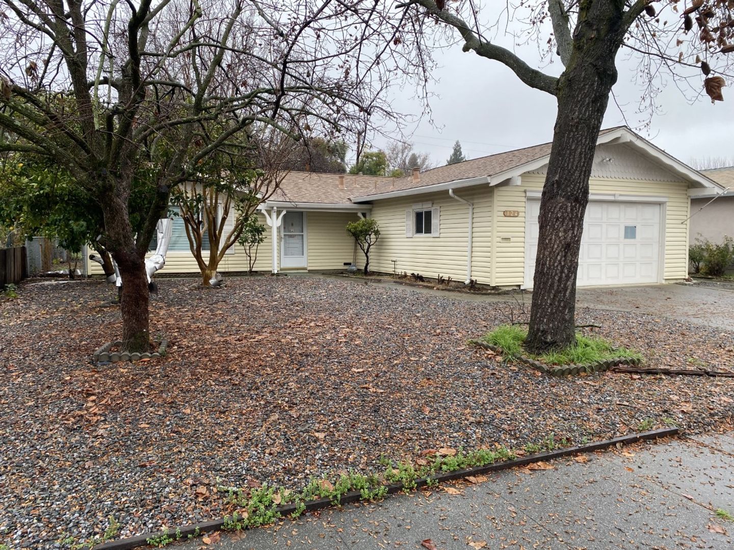 124 Rainier Circle - Vacaville - California - 2 bed, 2 bath rental property
