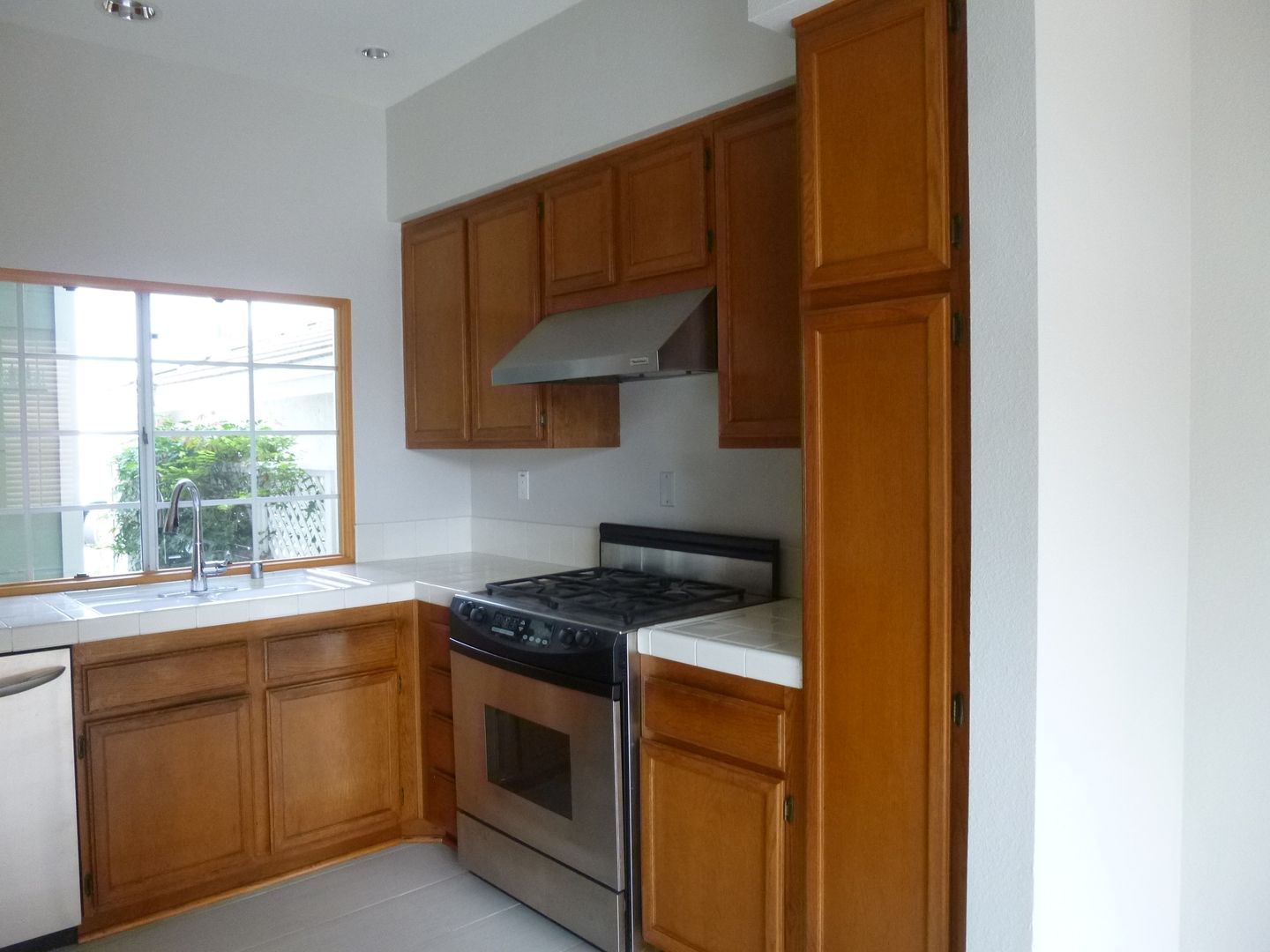 13252 Tiverton Road - San Diego - California - 2 bed, 2.5 bath rental property