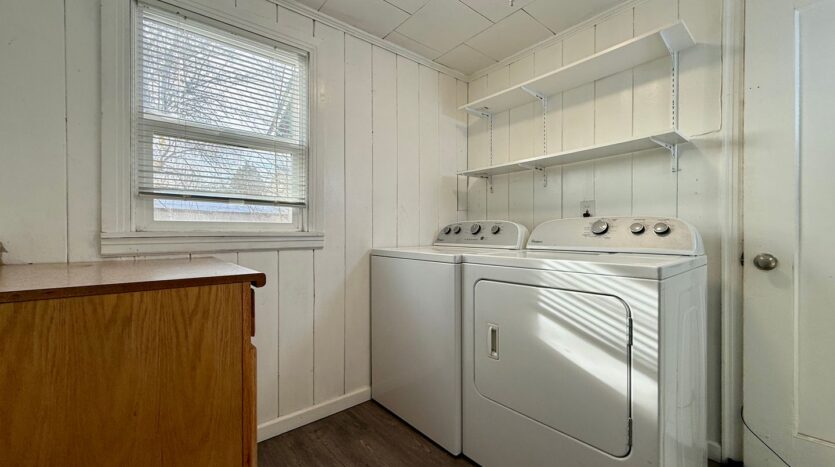 136 SW 3rd St - Redmond - Oregon - 2 bed, 1 bath rental property