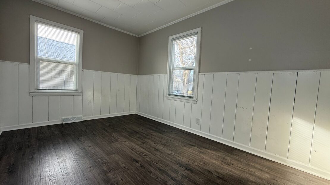 136 SW 3rd St - Redmond - Oregon - 2 bed, 1 bath rental property