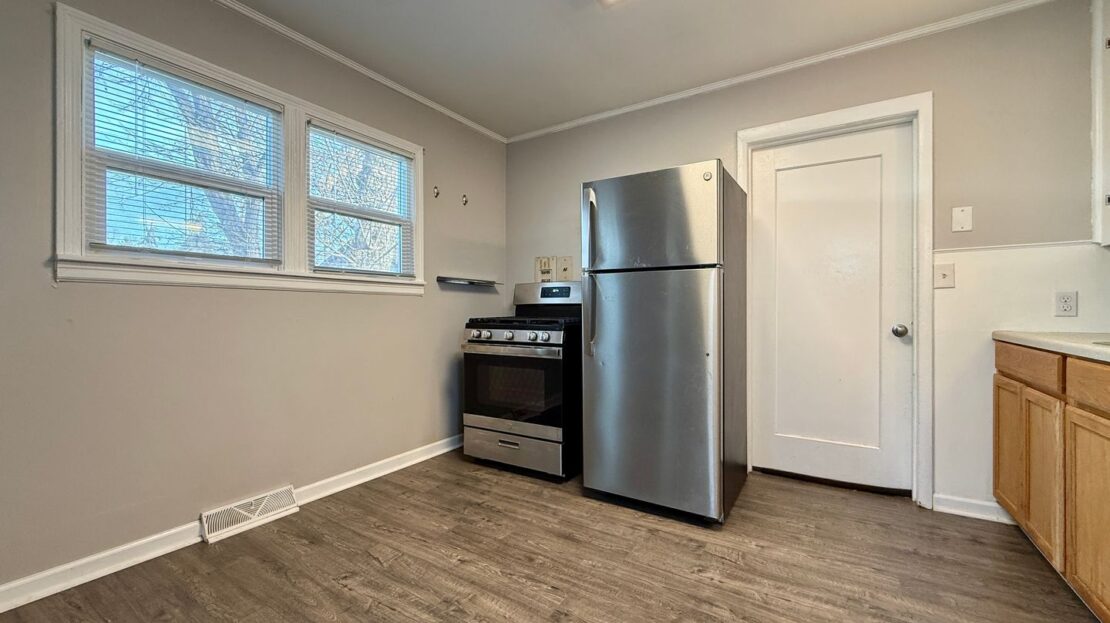 136 SW 3rd St - Redmond - Oregon - 2 bed, 1 bath rental property