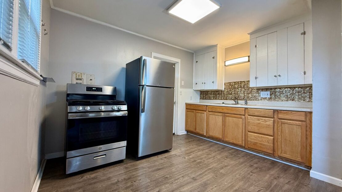 136 SW 3rd St - Redmond - Oregon - 2 bed, 1 bath rental property
