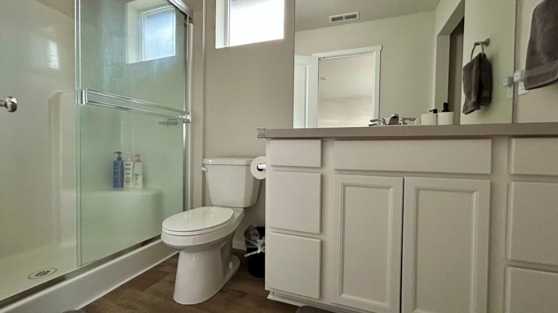 13764 NE 67th Way - Vancouver - Washington - 3 bed, 2.5 bath rental property