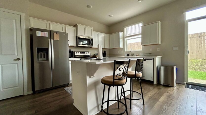 13764 NE 67th Way - Vancouver - Washington - 3 bed, 2.5 bath rental property