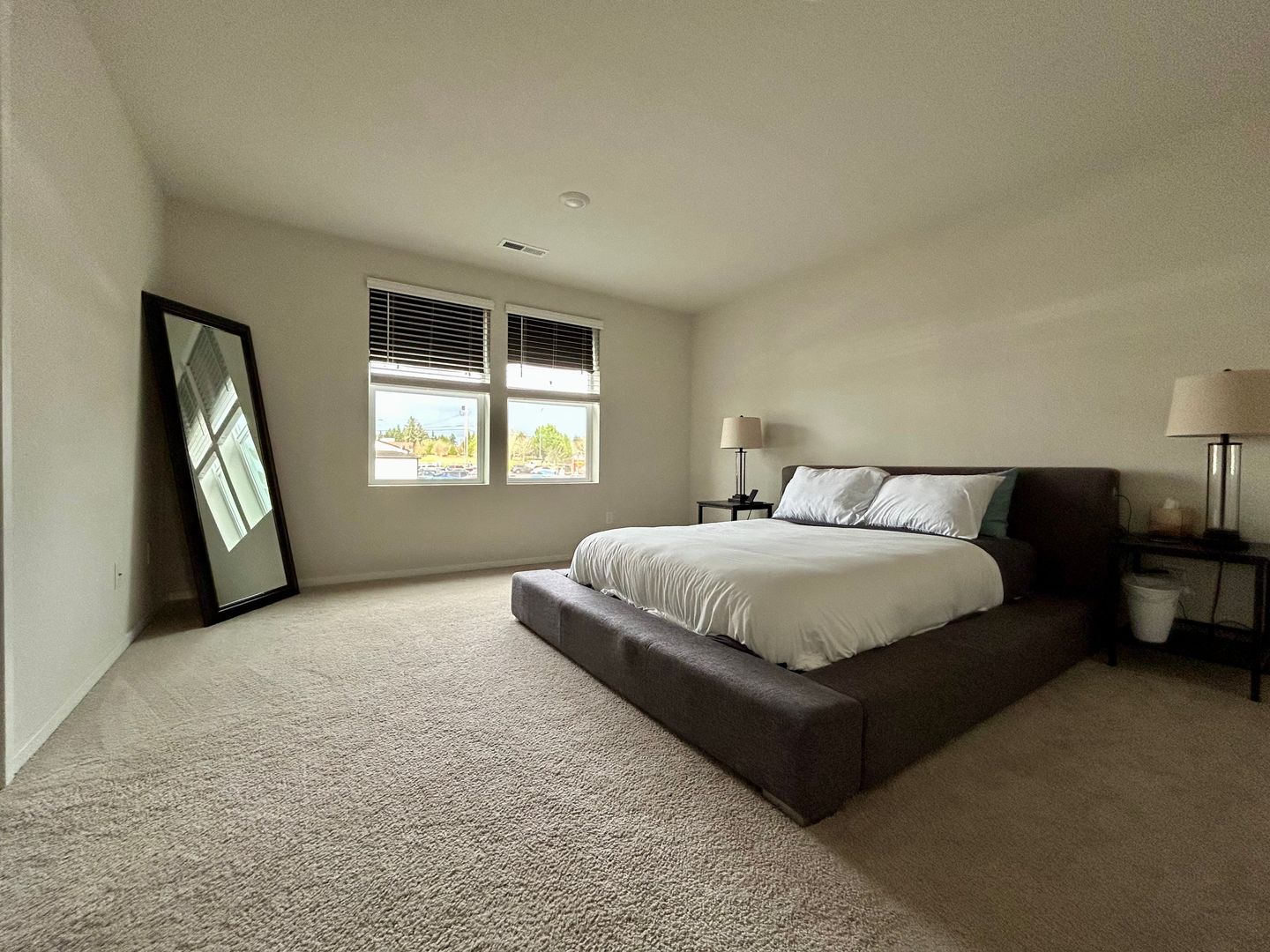 13764 NE 67th Way - Vancouver - Washington - 3 bed, 2.5 bath rental property