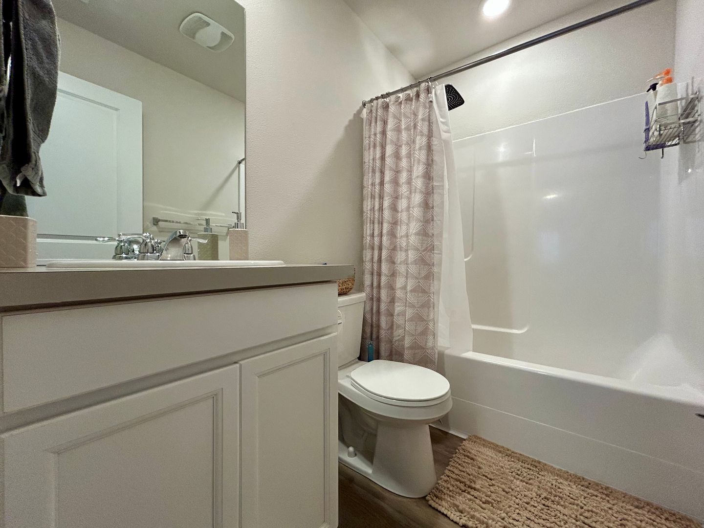 13764 NE 67th Way - Vancouver - Washington - 3 bed, 2.5 bath rental property