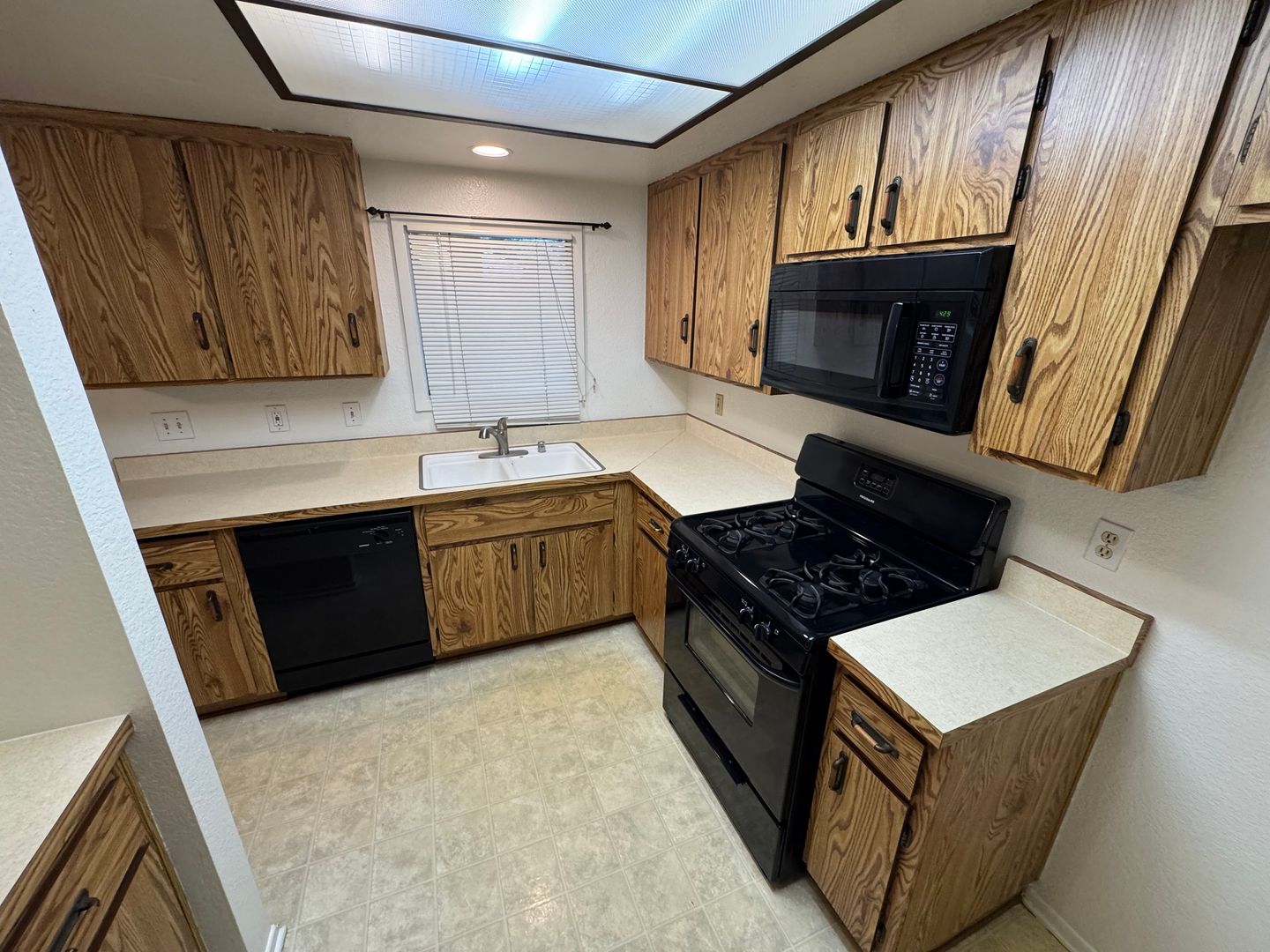 13953 Spring Water Ct. - Garden Grove - California - 2 bed, 1 bath rental property