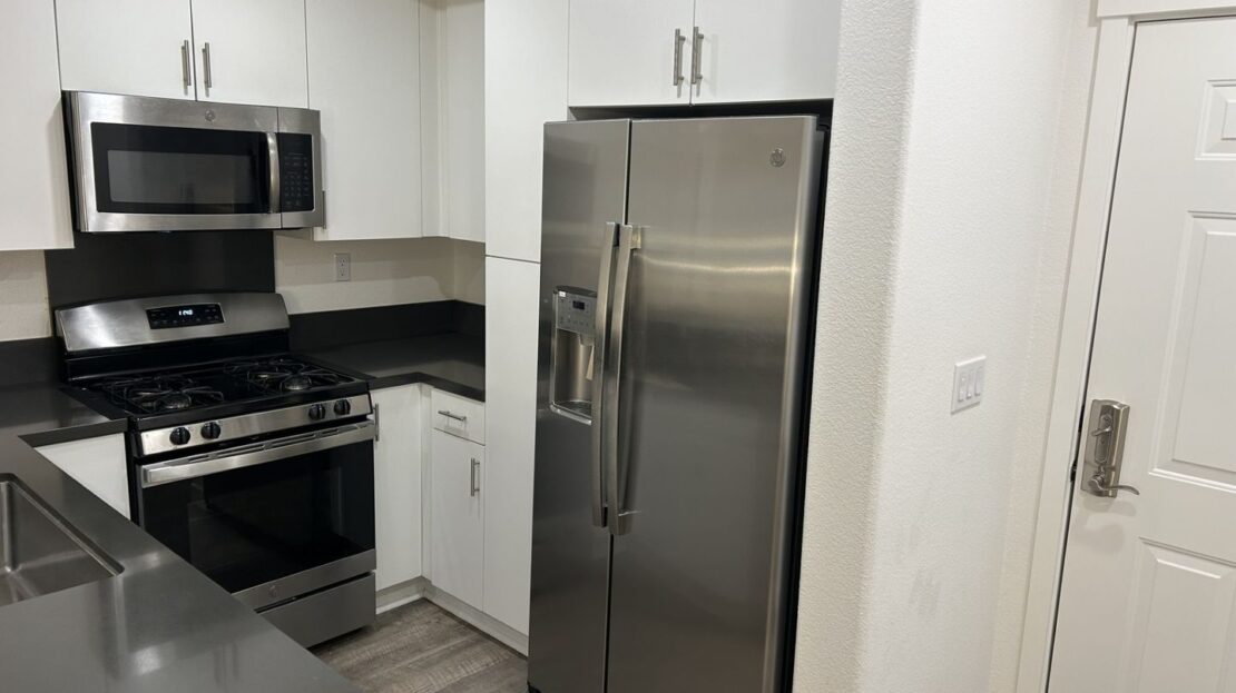 1408 Mauro Pietro Drive, Unit 7-202  - Petaluma - California - 1 bed, 1 bath rental property