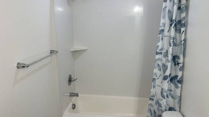 1408 Mauro Pietro Drive, Unit 7-202  - Petaluma - California - 1 bed, 1 bath rental property