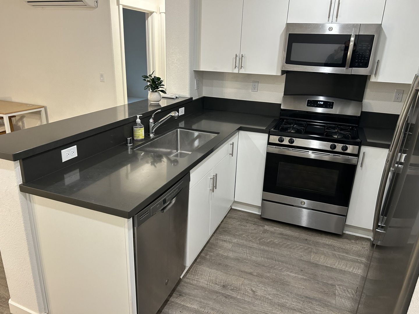 1408 Mauro Pietro Drive, Unit 7-202  - Petaluma - California - 1 bed, 1 bath rental property