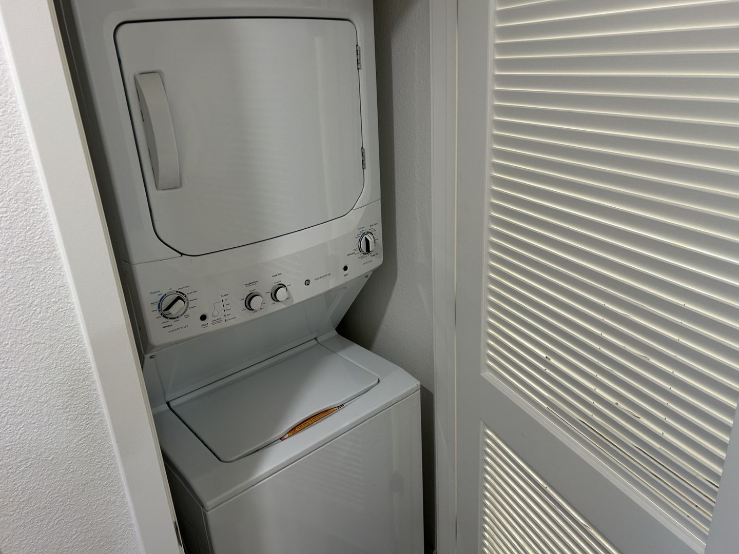 1408 Mauro Pietro Drive, Unit 7-202  - Petaluma - California - 1 bed, 1 bath rental property