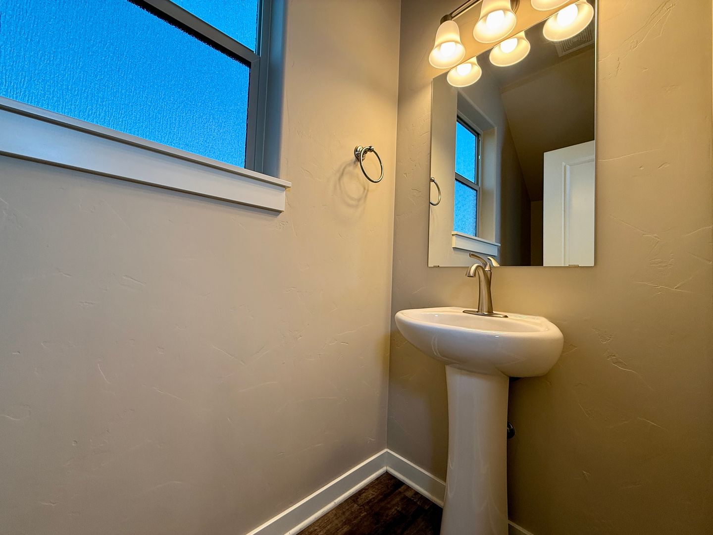 150 SW 30th St  - Redmond - Oregon - 3 bed, 3 bath rental property