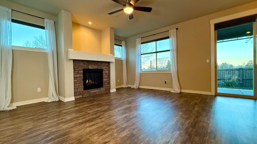 150 SW 30th St  - Redmond - Oregon - 3 bed, 3 bath rental property