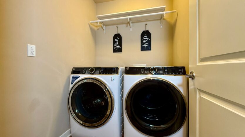 150 SW 30th St  - Redmond - Oregon - 3 bed, 3 bath rental property