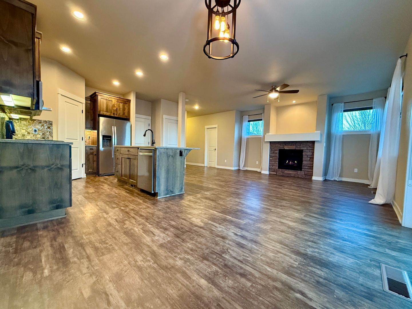 150 SW 30th St  - Redmond - Oregon - 3 bed, 3 bath rental property