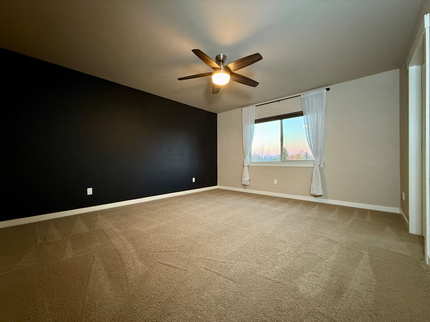 150 SW 30th St  - Redmond - Oregon - 3 bed, 3 bath rental property