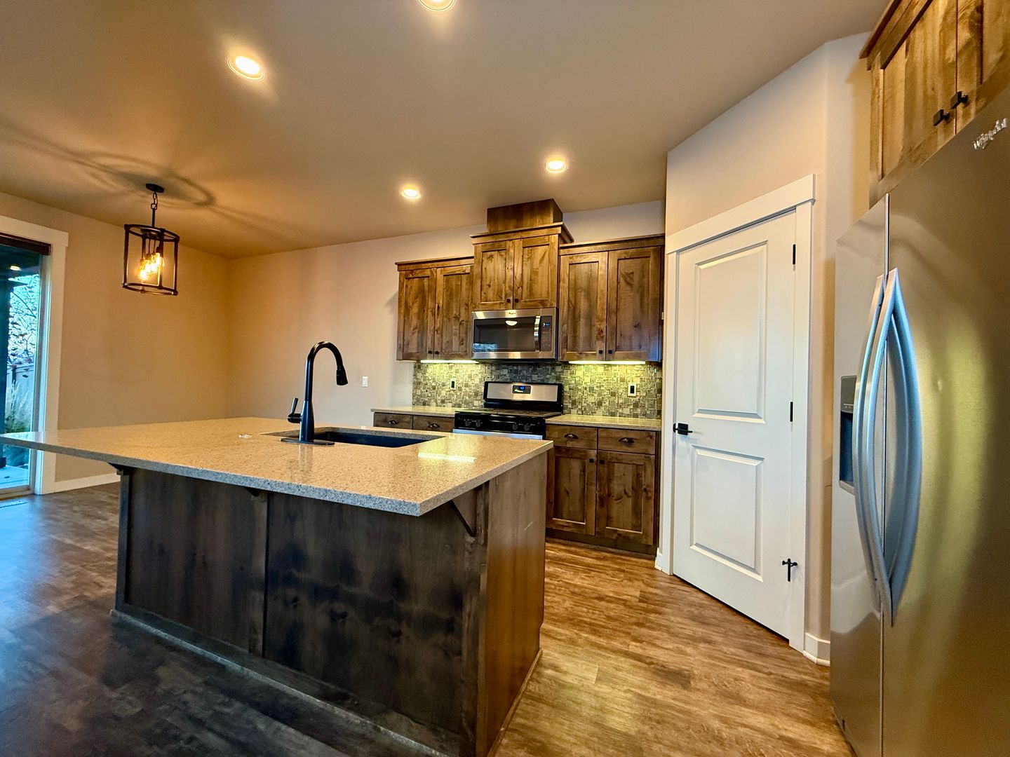 150 SW 30th St  - Redmond - Oregon - 3 bed, 3 bath rental property